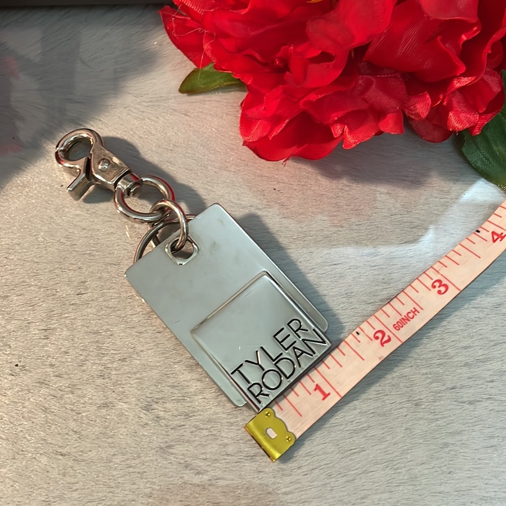 Tyler Rodan Keychain - Picture 5 of 5